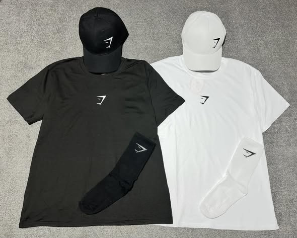Pack T-shirt Oversize Casquette et chausette.